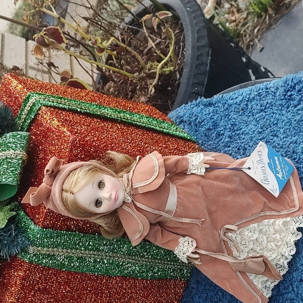Autumn/Grandes Dames Autumn Doll,By Effanbee Doll Corp.